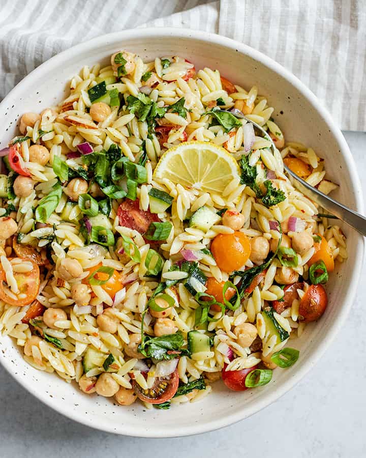 Fresh and Flavorful Orzo Pasta Salad with Garlic and Basil