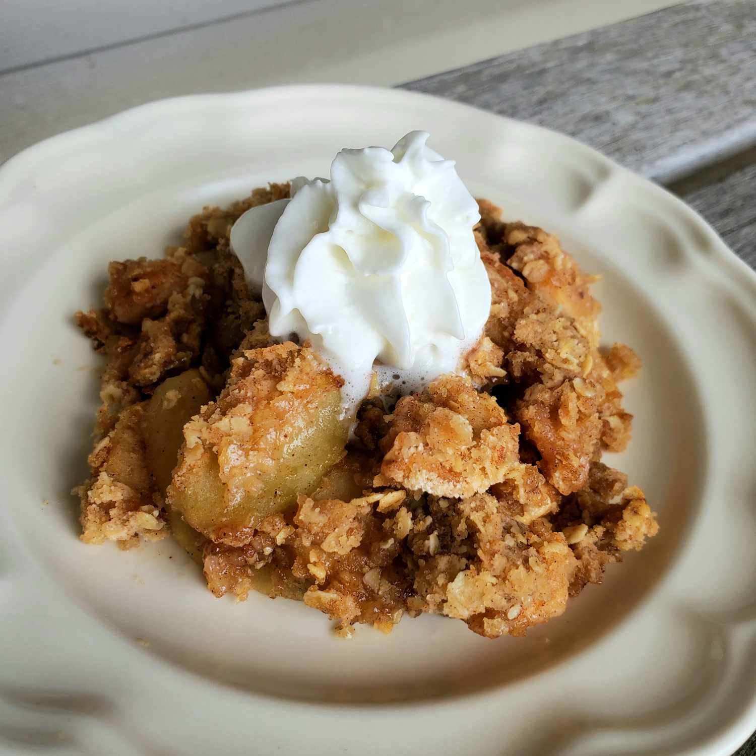 Easy Air Fryer Apple Crisp: A Cozy Dessert in Minutes