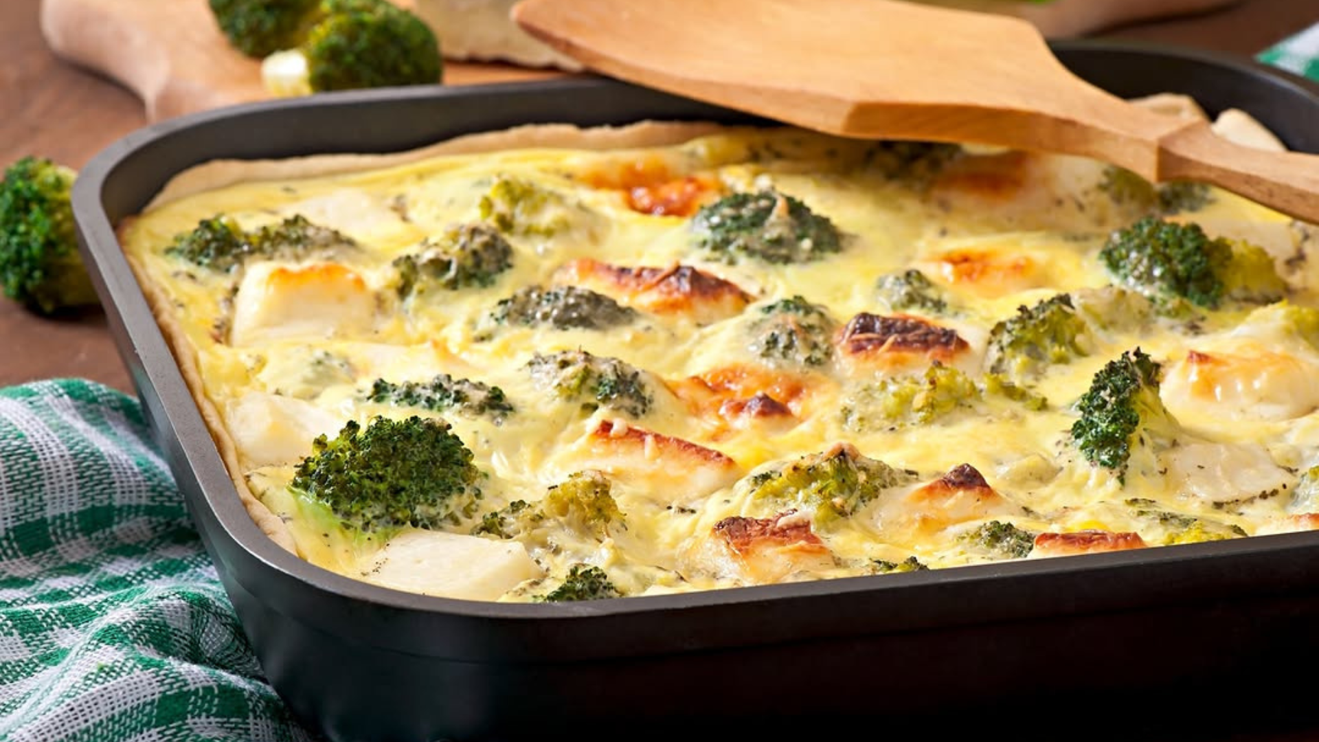 Creamy Keto Vegetable Sauce with Chicken