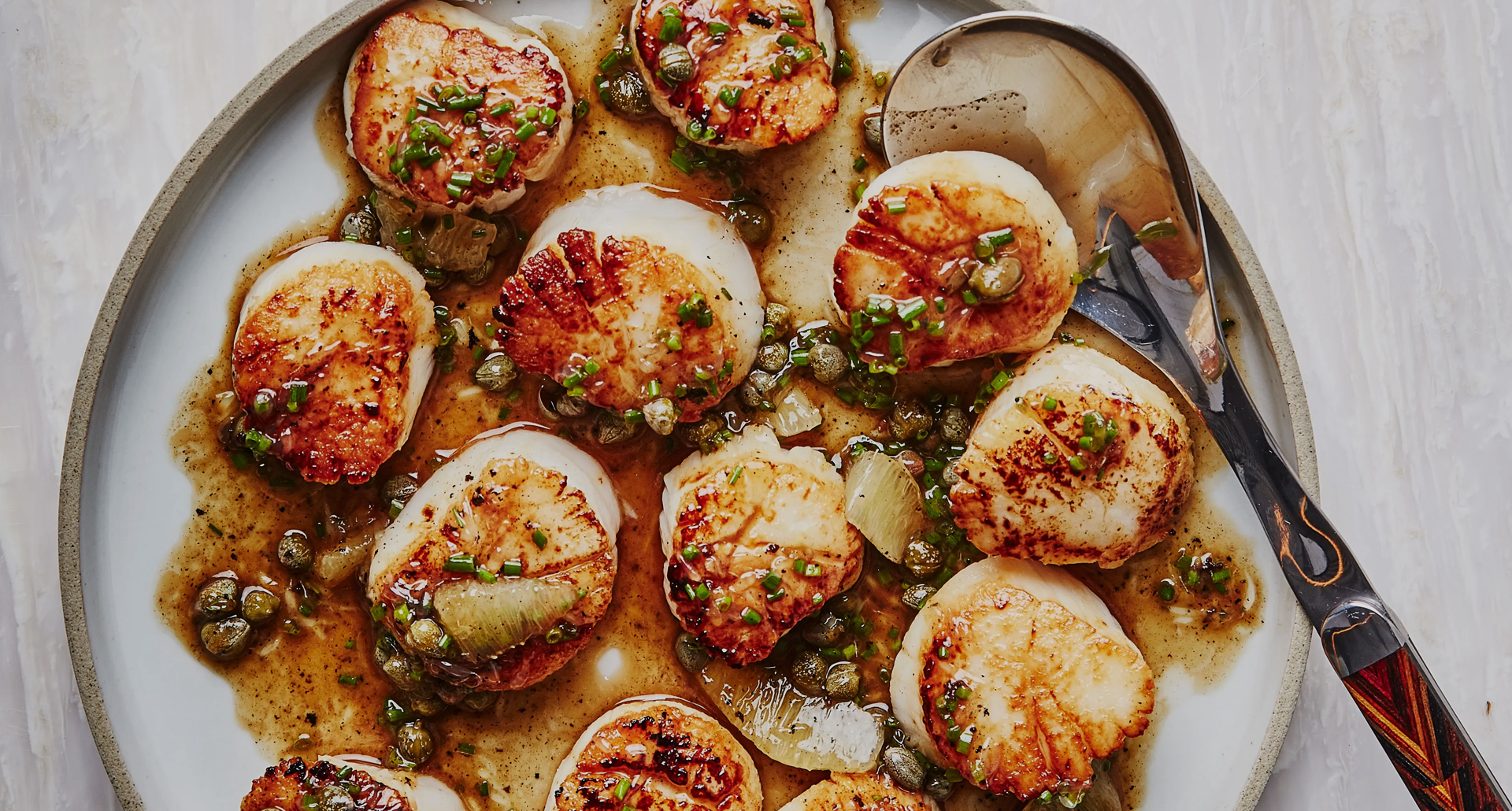 Garlic-Herb Butter Scallops with Lemon Asparagus