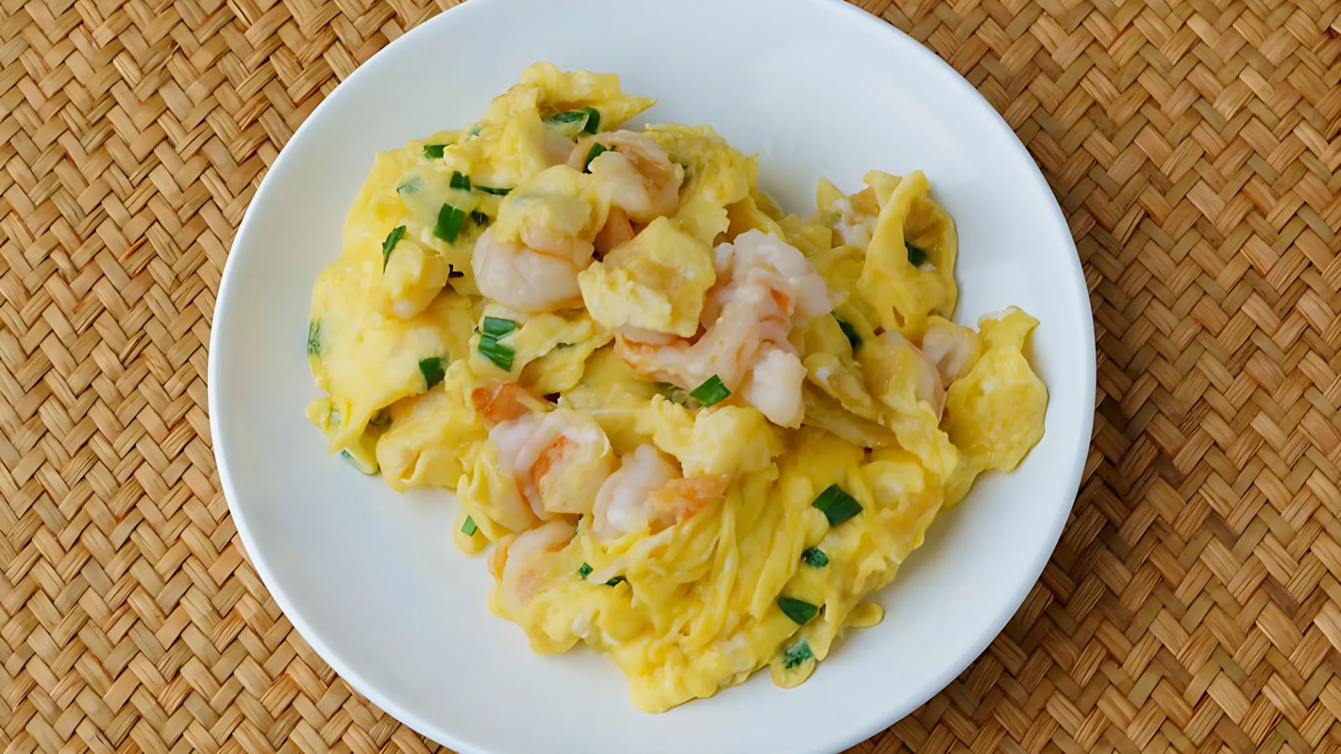 Cantonese Scrambled Eggs with Shrimp