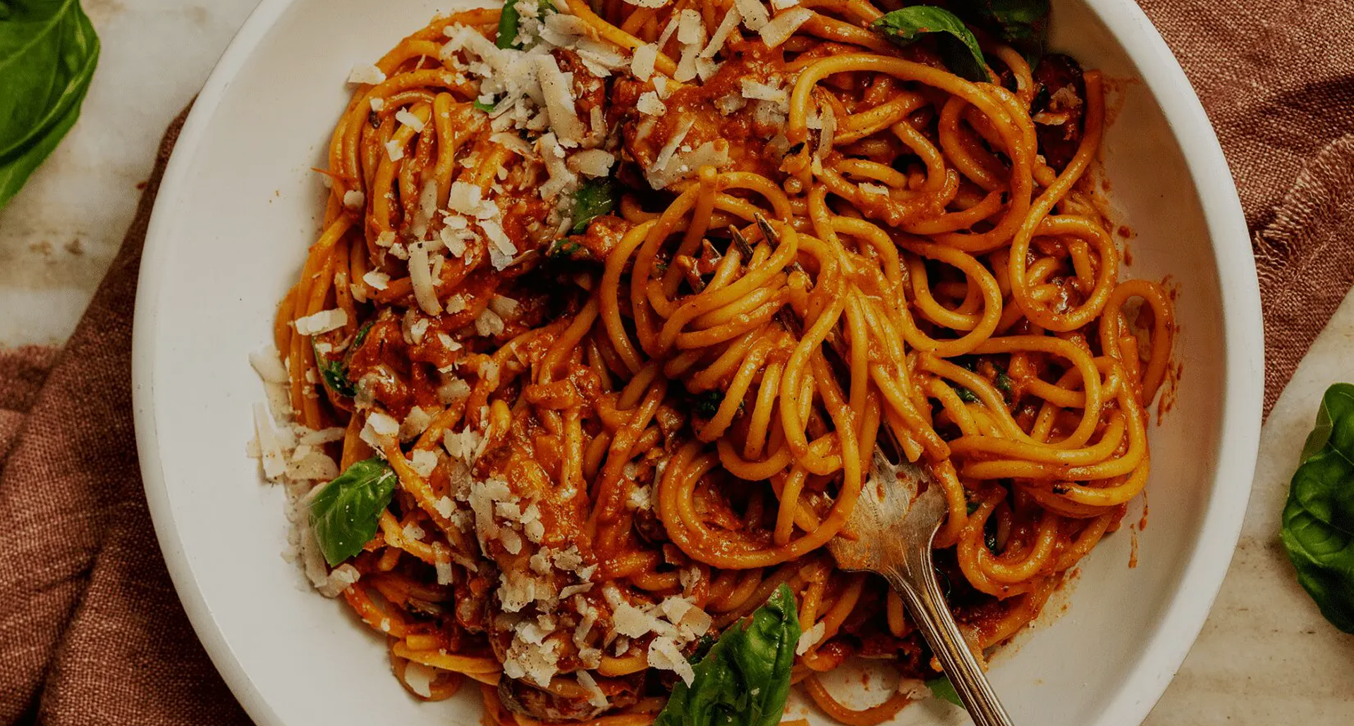 One-Pot Spinach, Tomato & Ricotta Linguine