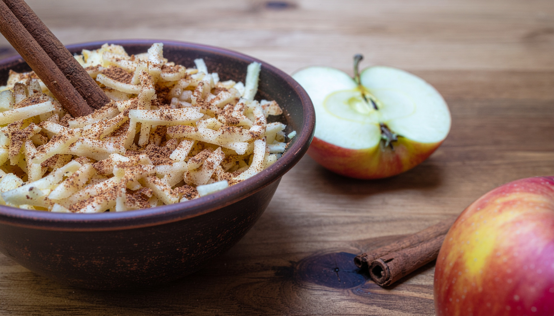 Cinnamon-Toasted Apple Sand