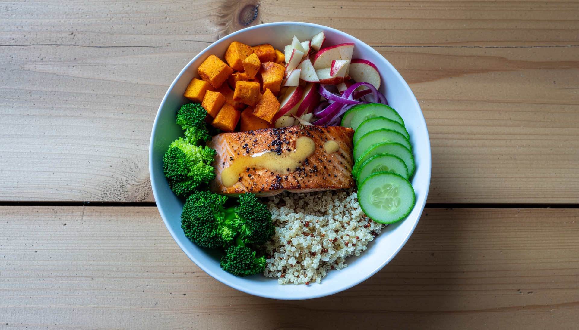 Crispy Mediterranean Salmon Salad Bowl