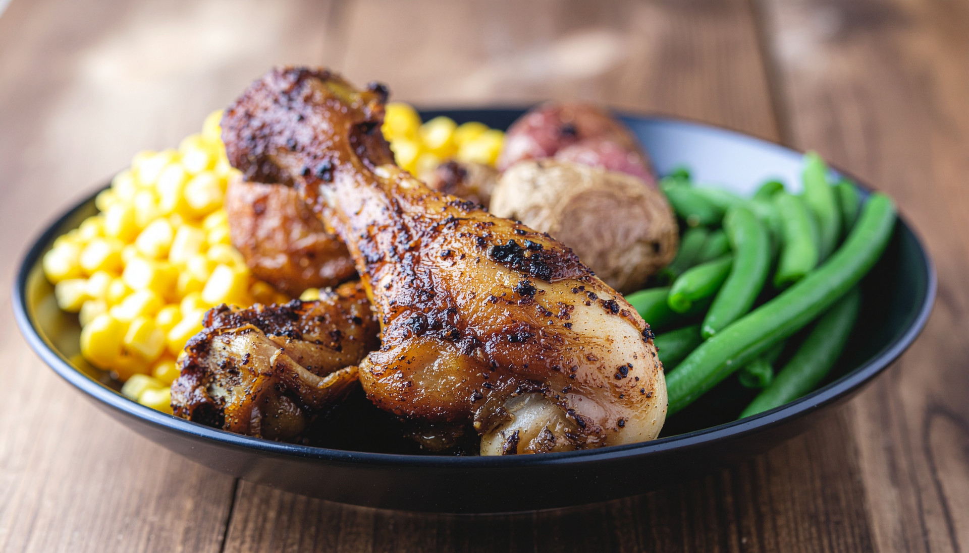 Oven‑Baked Chicken with Roasted Potatoes, Green Beans and Corn