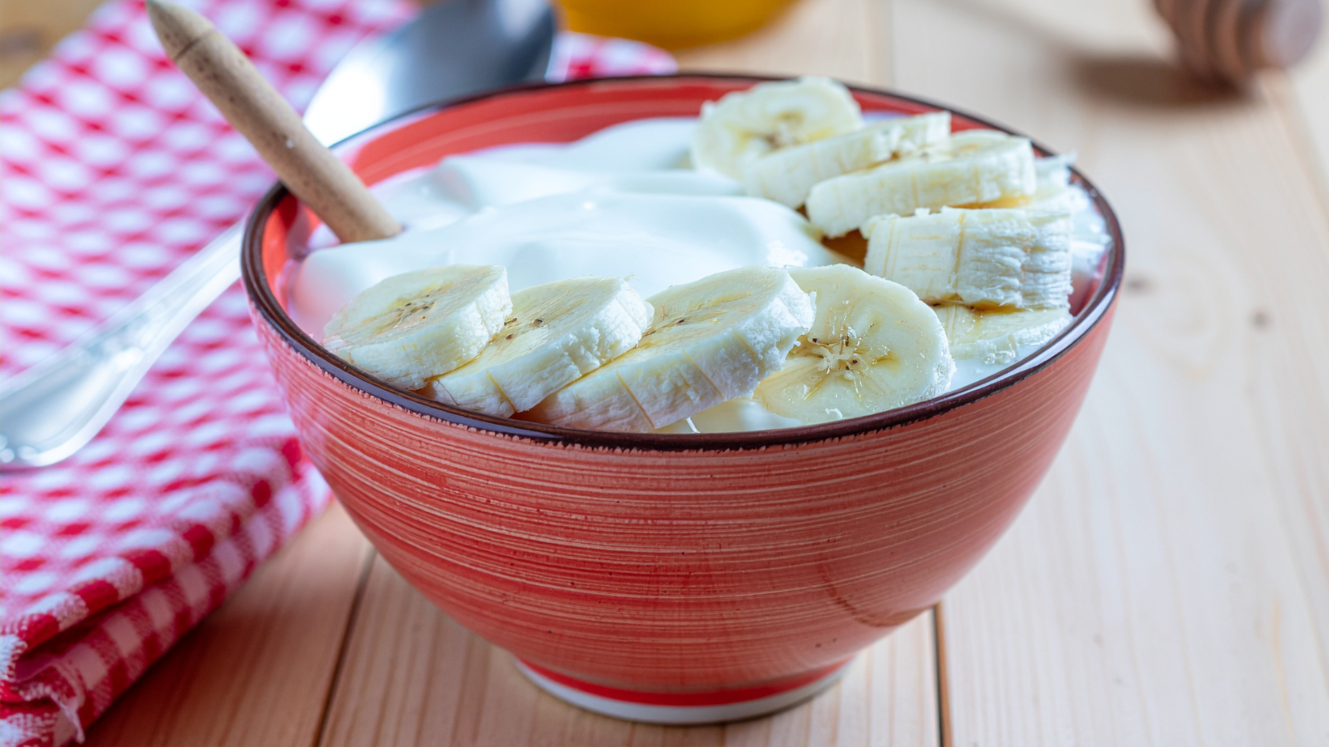 Yogurt Banana Bowl
