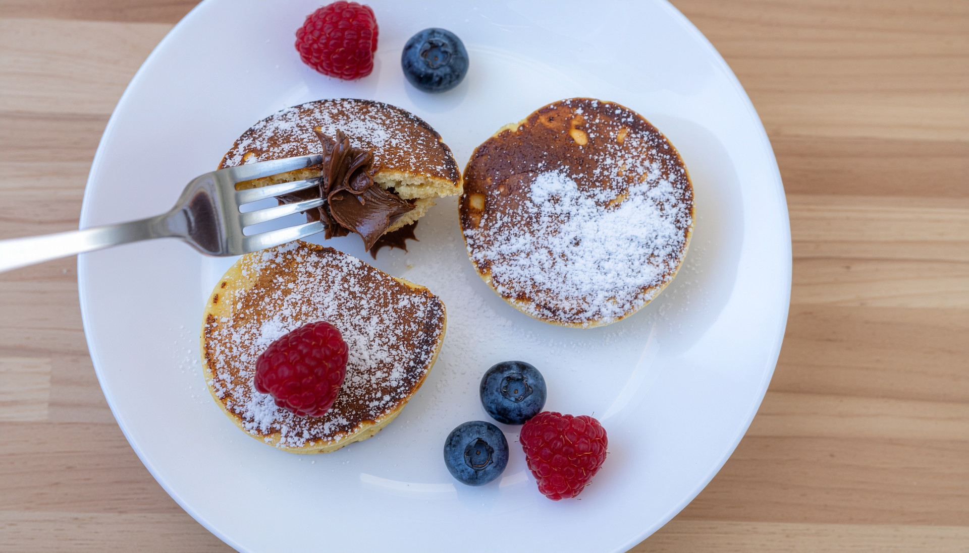 Nutella-Stuffed Mini Pancakes