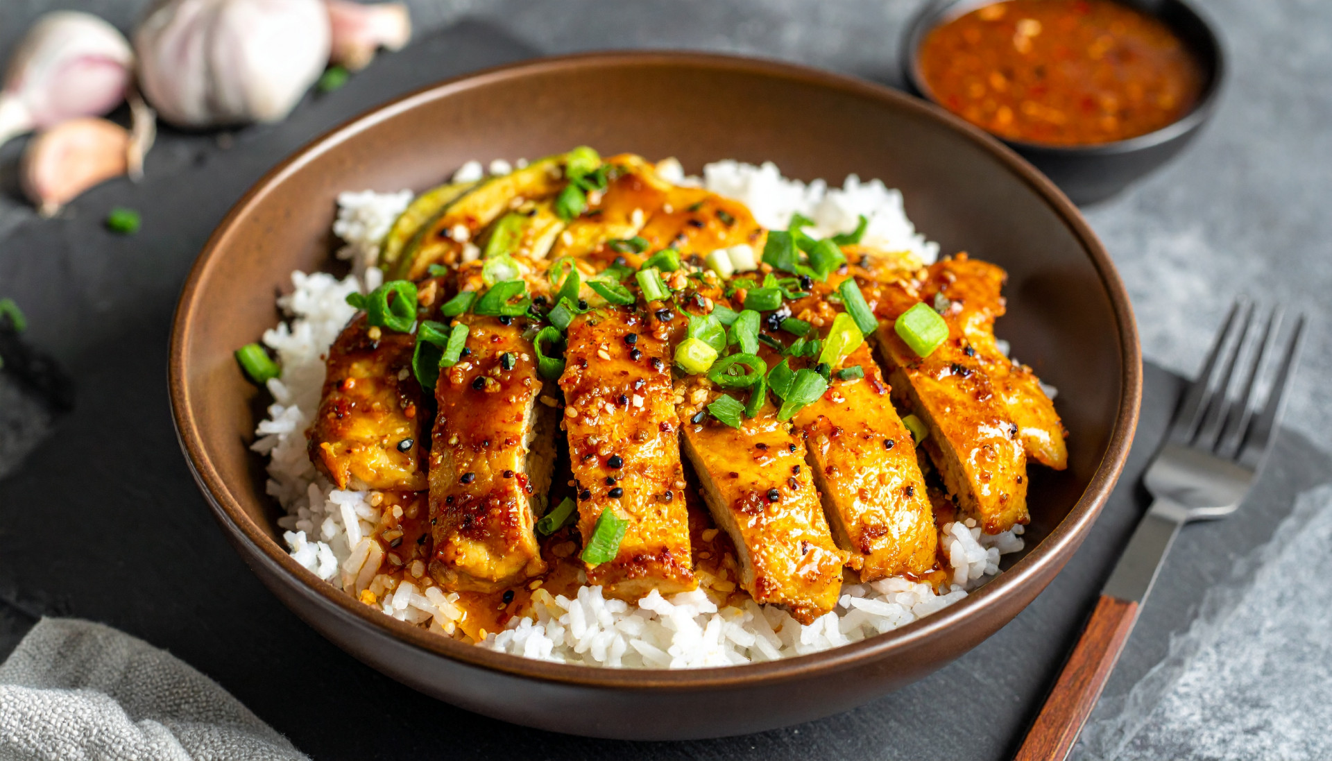 Golden Garlic Chicken Rice Bowl