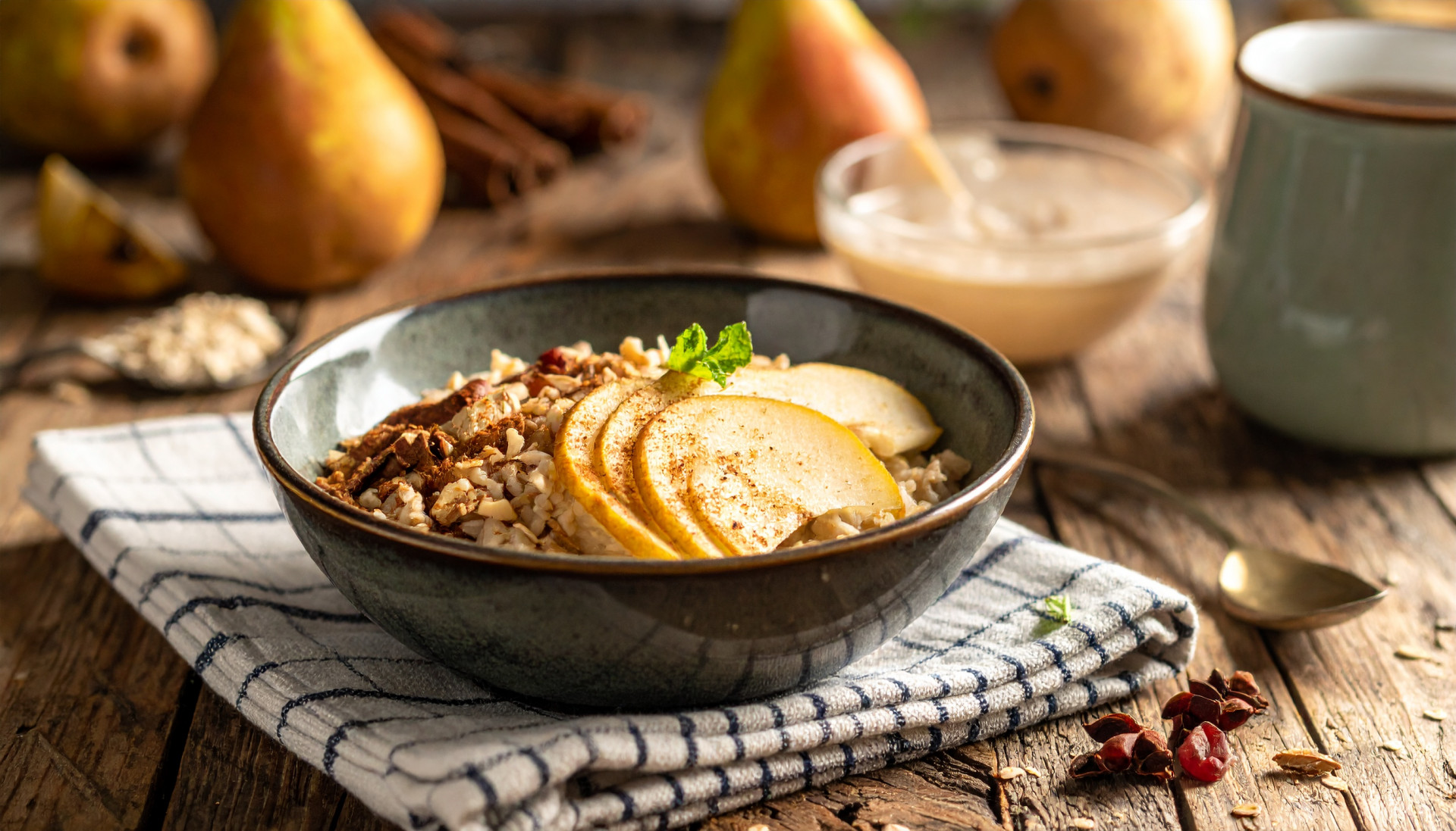Cinnamon Pear Protein Oats