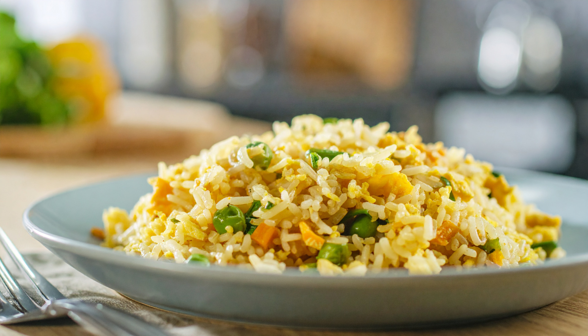 Garlic-Pepper Egg Fried Rice