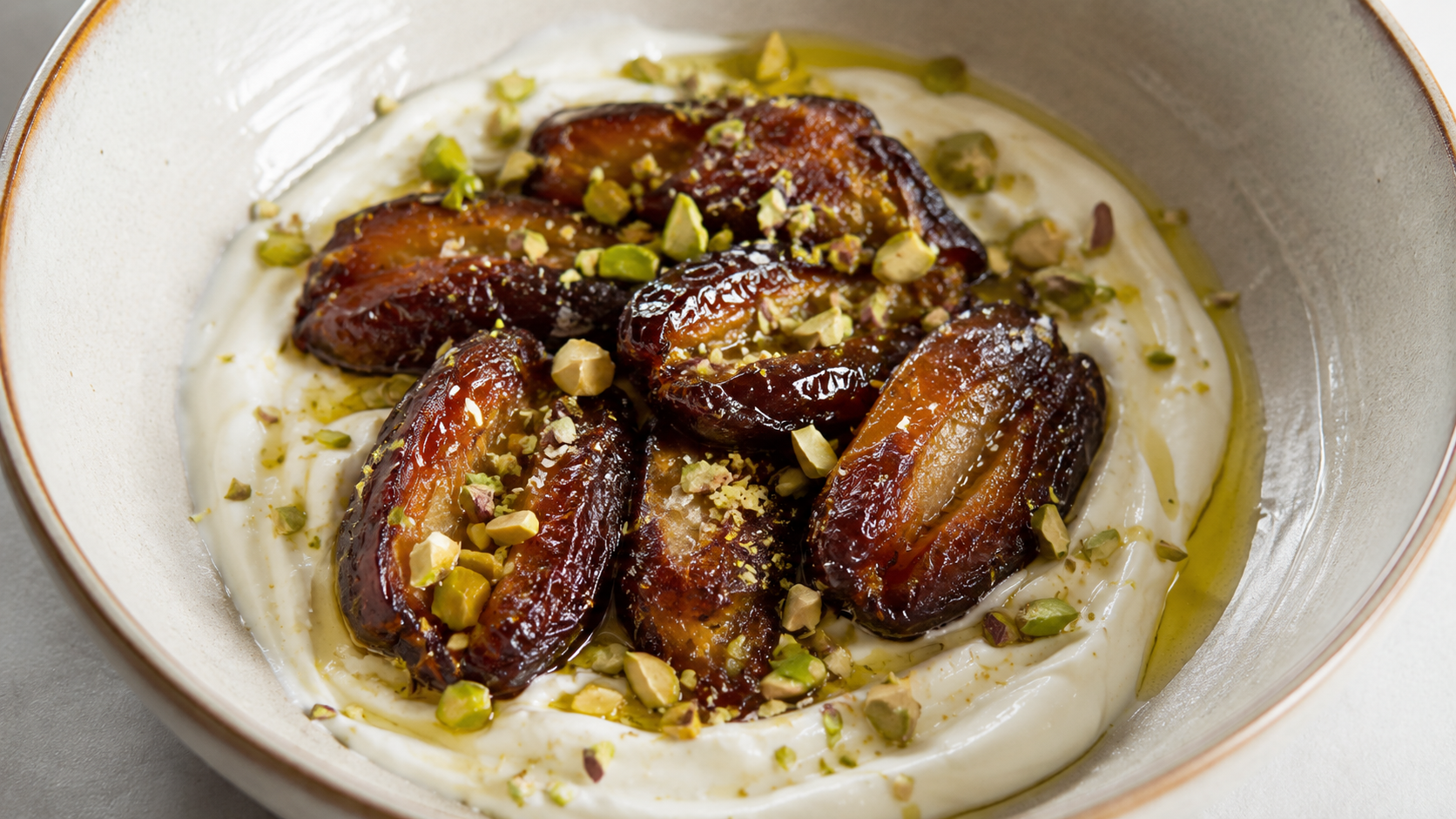 Fried Dates with Yoghurt