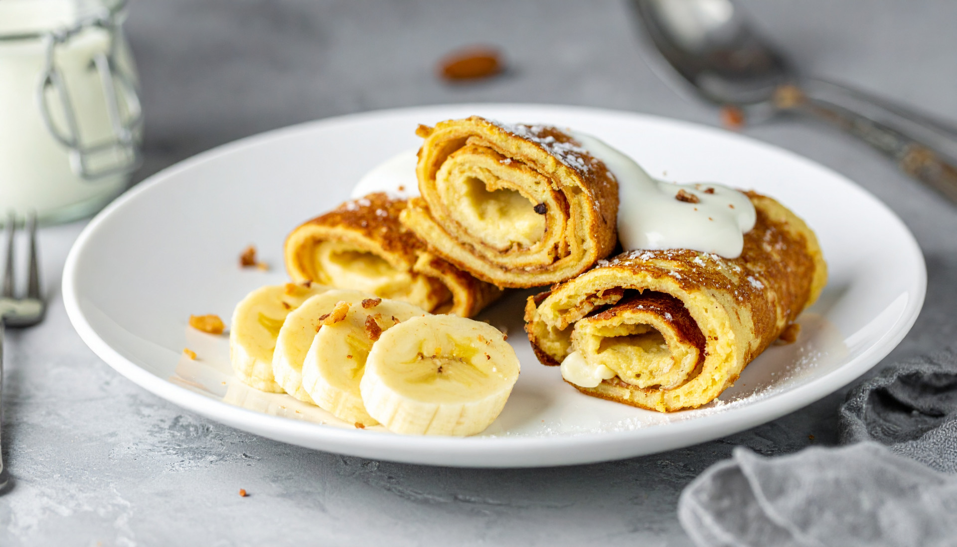 Banana French Toast Roll-Ups with Yogurt
