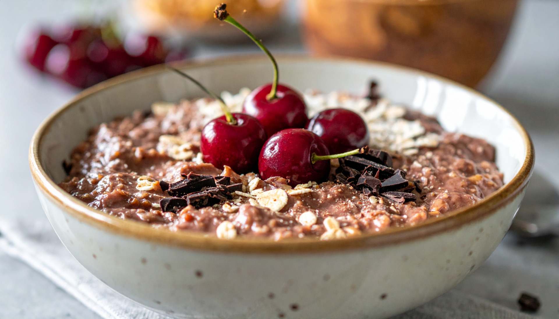 Dark Chocolate Cherry Overnight Oats