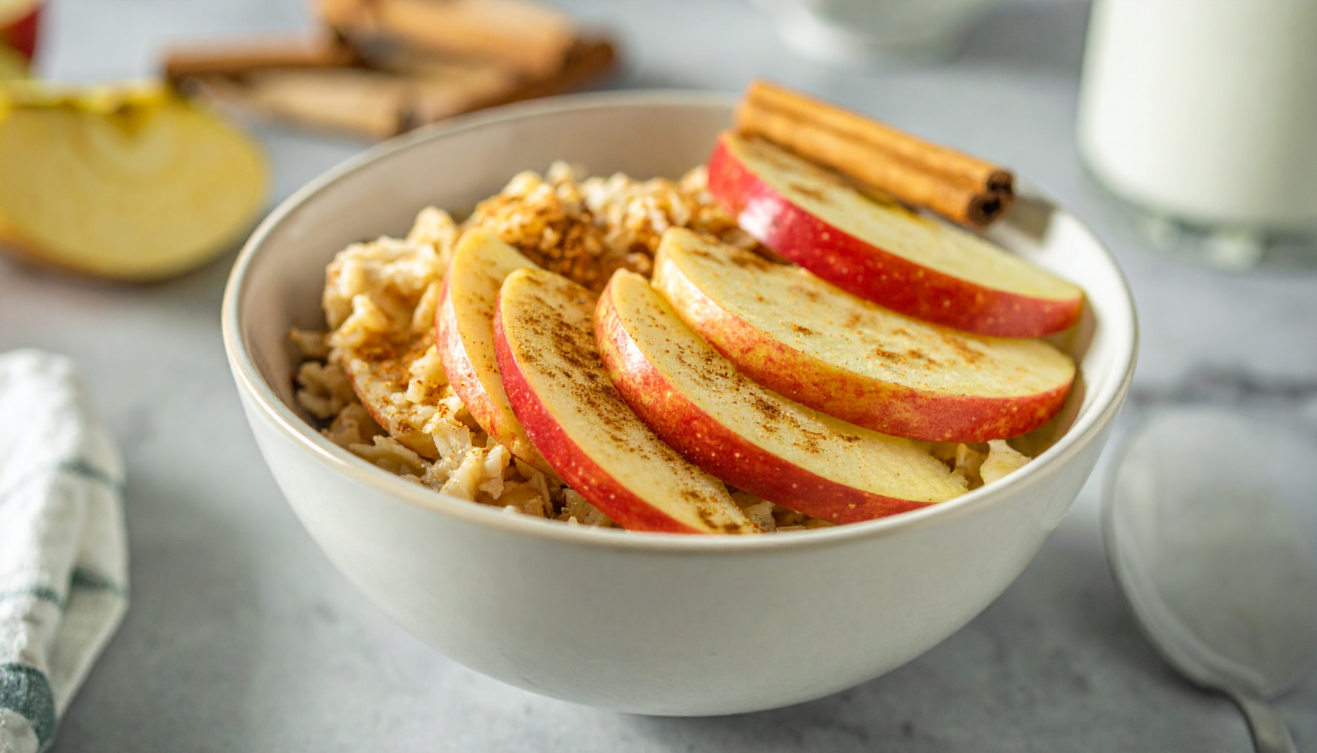 Apple-Cinnamon Overnight Oats