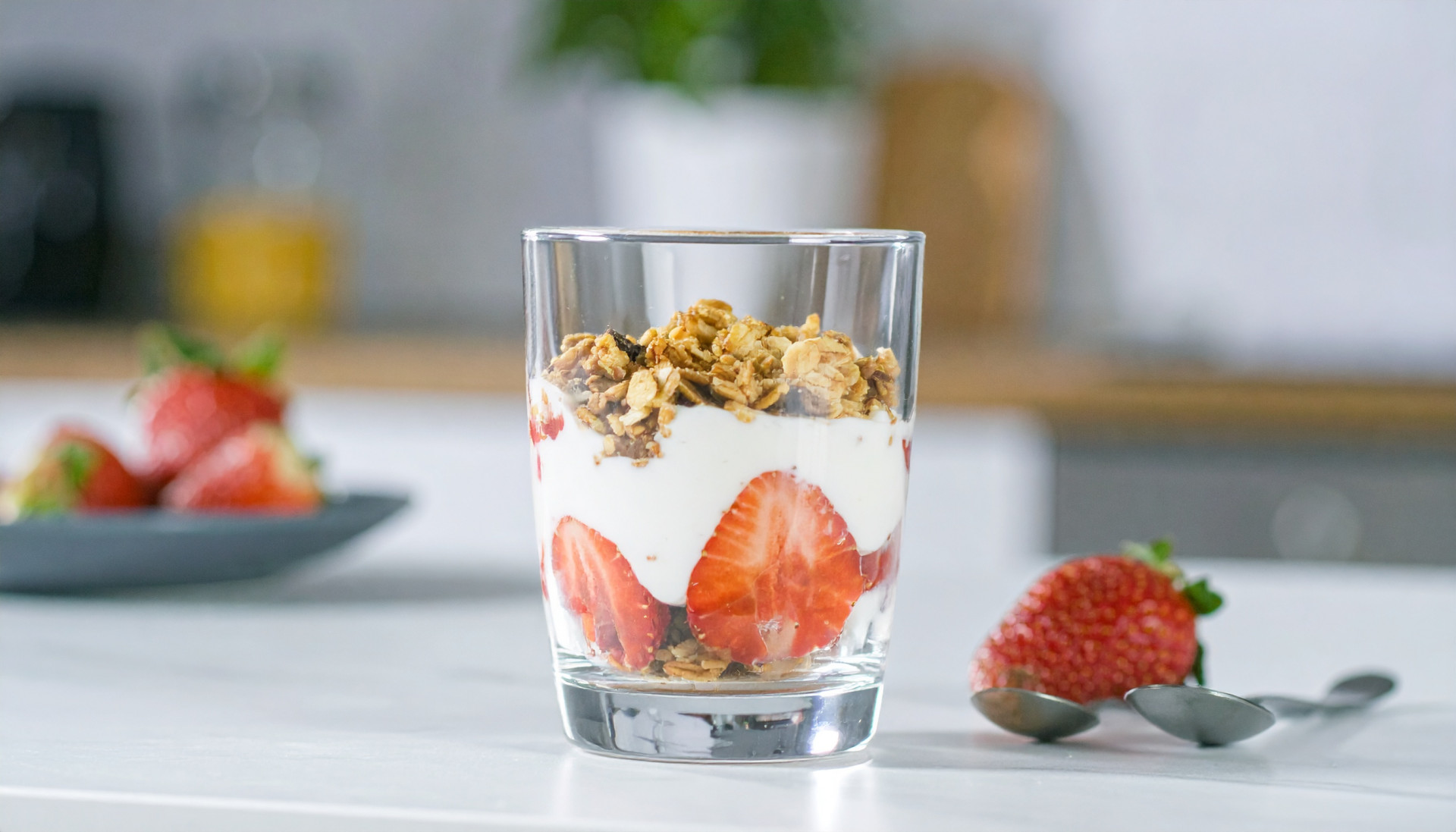 Strawberry Yogurt Parfaits with Cinnamon-Oat Crunch