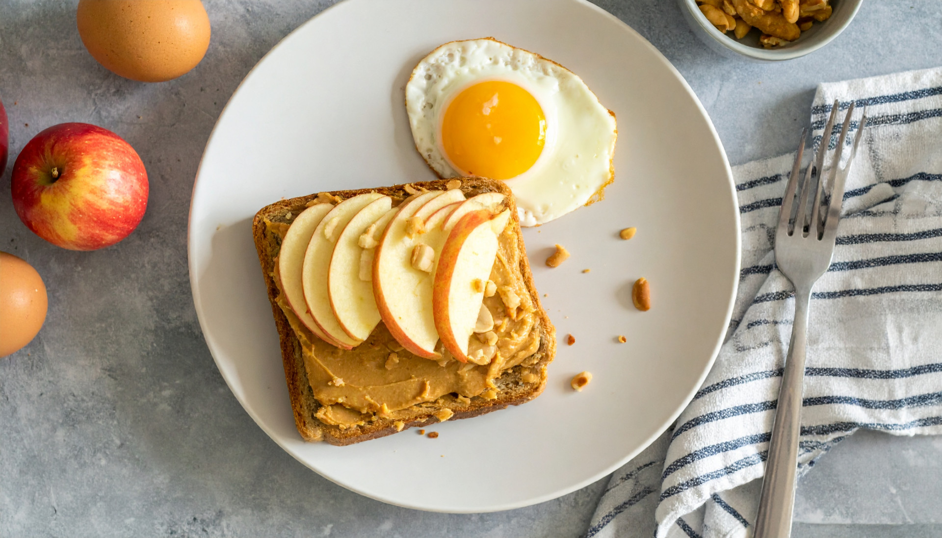 Apple-Cinnamon Peanut Butter Breakfast Toasts with Eggs